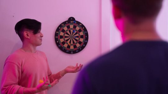 Is het mogelijk om darts te spelen bij videoland?