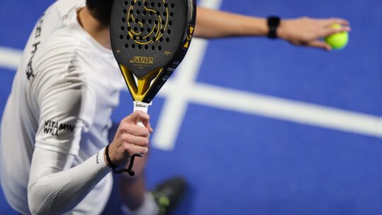 Belangrijke Regels voor Beginners in Padel: Een Gids voor Succes en de Bandeja-slag